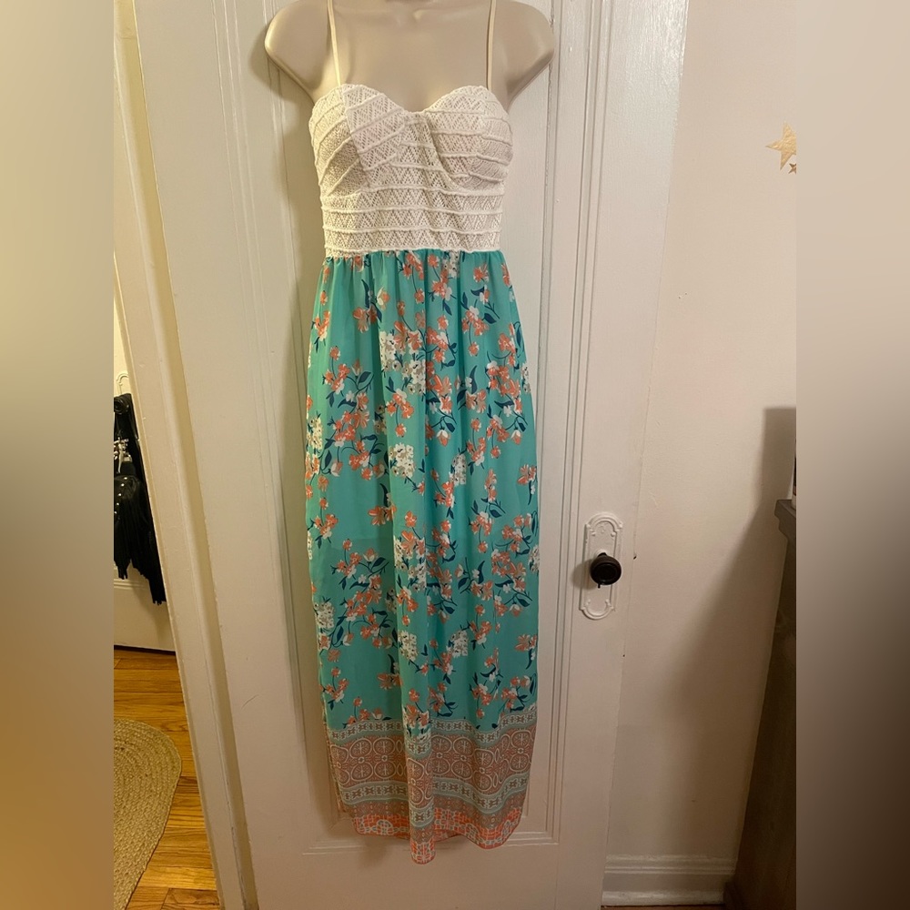 Flowy Floral Maxi Dress